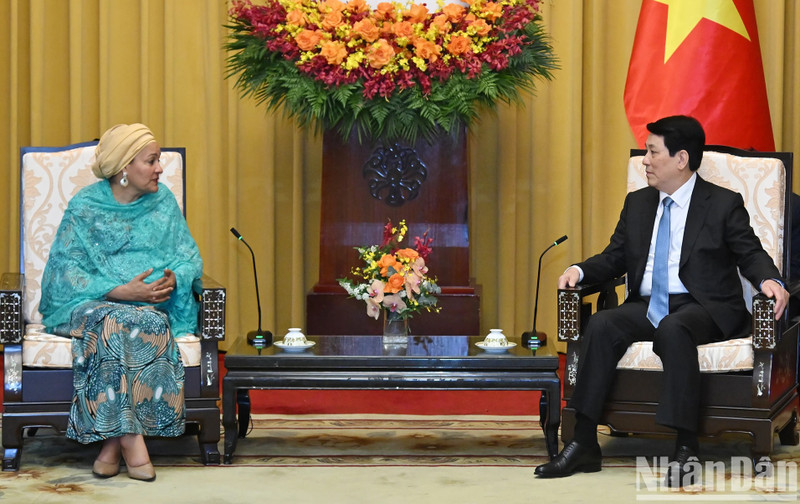 越南国家主席梁强会见联合国副秘书长阿米娜·穆罕默德。（水原 摄）