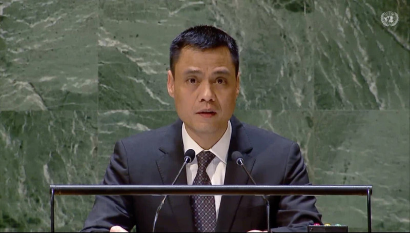 越南常驻联合国代表团团长邓黄江大使。