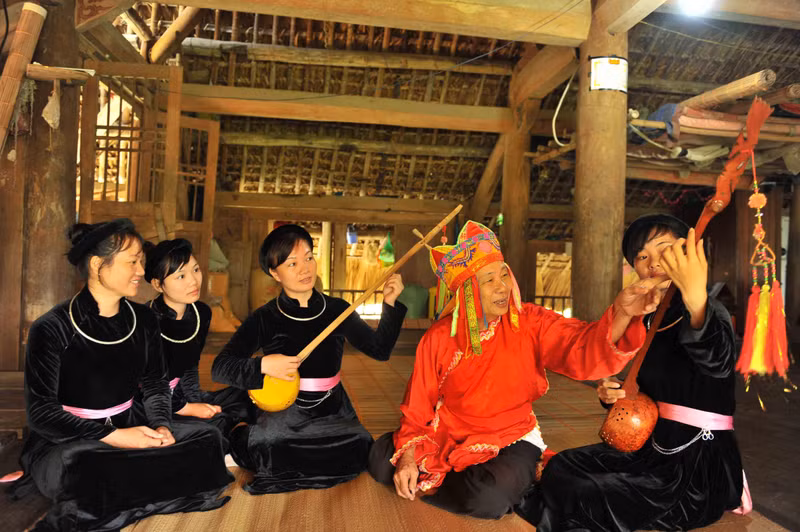 越南北部山区岱侬傣三族的民间演唱艺术-天曲人类非物质文化遗产代表作【图表新闻】