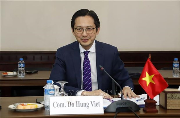越南外交部副部长杜雄越。