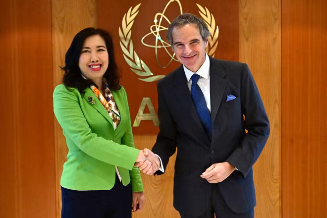 外交部副部长黎氏秋姮与UNODC总干事加达·瓦利。（图片来源：越通社）