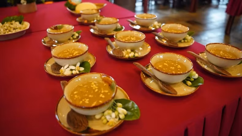 春季风味的甜品。