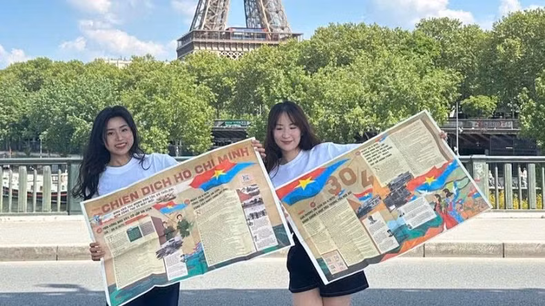 越南留法学生也第一时间收到由《人民报》特别制作的纪念越南南方解放、国家统一50周年特刊，并积极向海外越南社区及国际友人进行推广和介绍，进一步增强文化交流，弘扬民族精神。