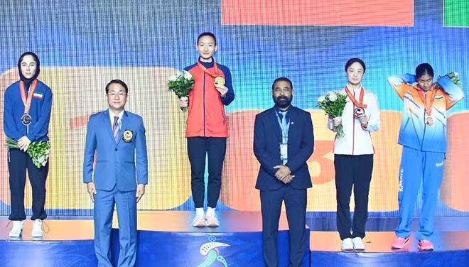 黄氏美心在第一轮比赛中获得豁免。 黄氏美心在第一轮比赛中获得豁免。