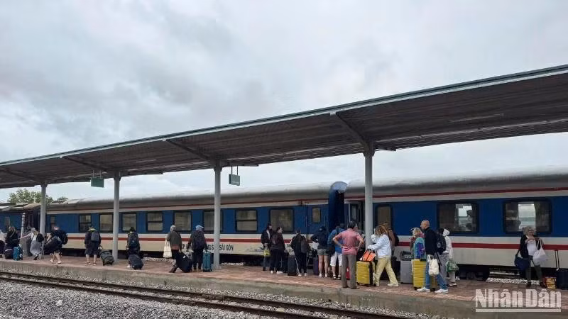 目前，世界大多数国家采用的是1435毫米标准轨距，而越南铁路仍以1000毫米轨距为主。