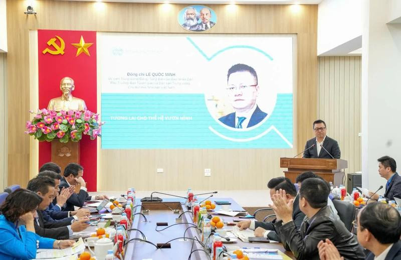 《人民报》社总编辑黎国明在研讨会上致辞。