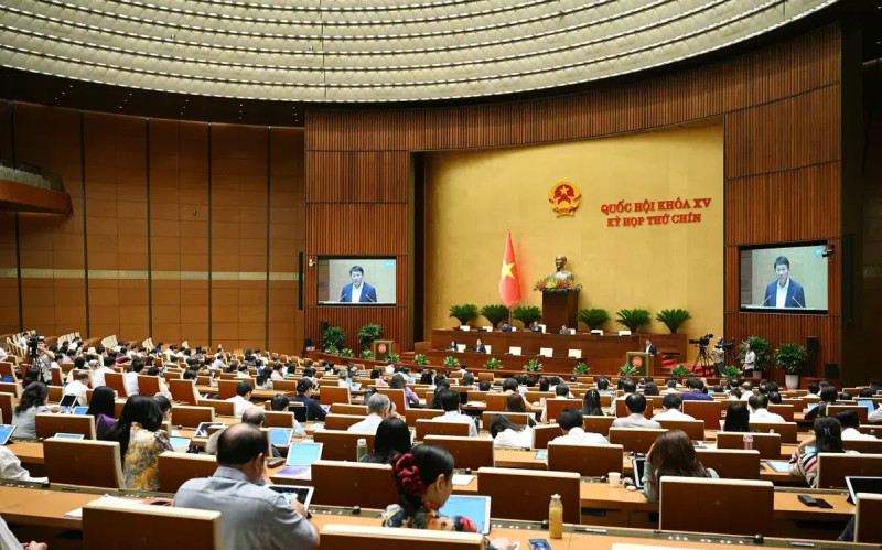 5月27日，国会讨论《〈刑法〉若干条款修改与补充法（草案）》。（图片来源：VTV）