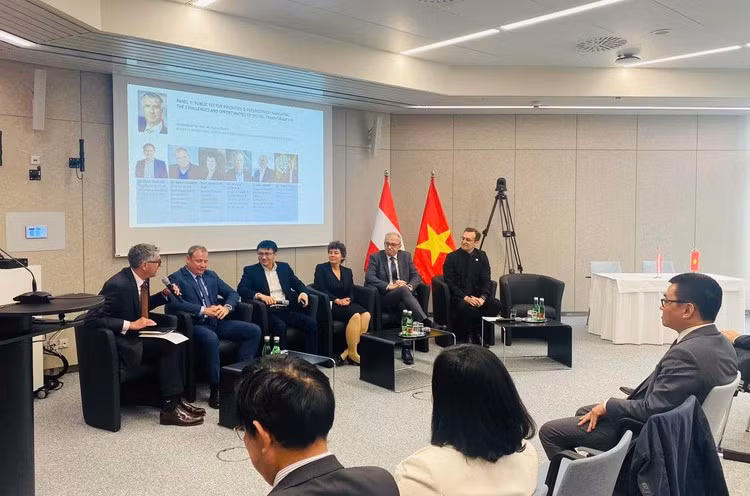 论坛吸引来自两国的众多专家、政策制定者及顶尖科技企业代表参与。（图片来源：baodauthau.vn）