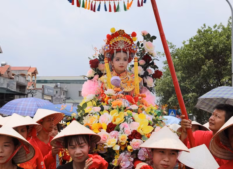 荣圣庙会的目的是继承与发挥被联合国教科文组织所承认的人类非物质文化遗产的文化精髓，向社会，尤其是年轻一代教育与宣传关于老前辈们在建国卫国事业所作出的贡献。