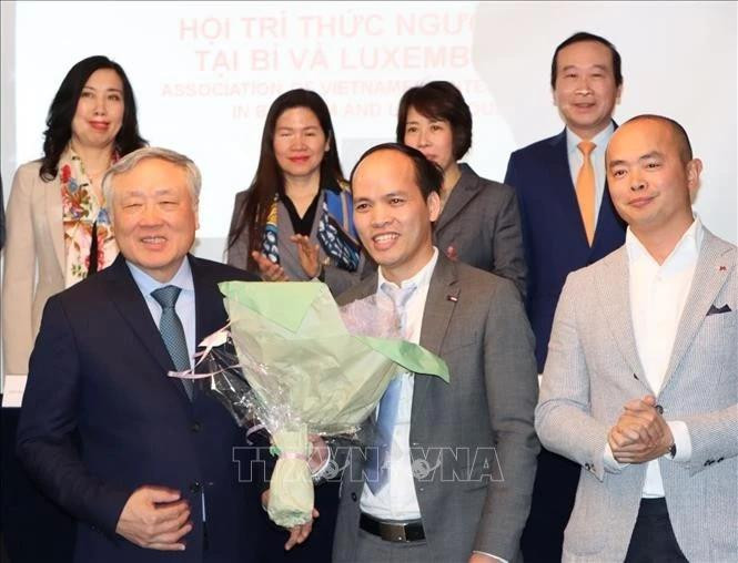 比利时和卢森堡越南知识分子协会（ViLaB）正式成立仪式。（图片来源：越通社）