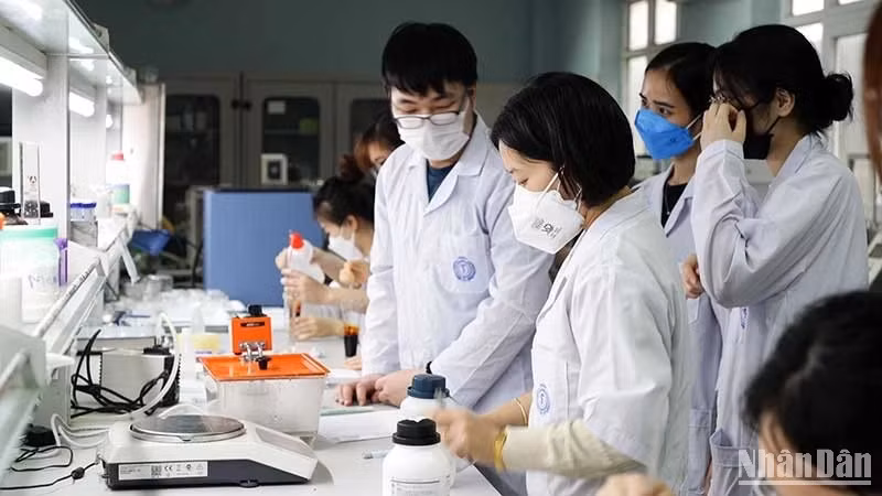 河内国家大学是越南唯一一所被泰晤士高等教育组织认可为具有教育研究能力的高等教育机构。该校也是排名中涵盖上述8个学科领域的高校之一。