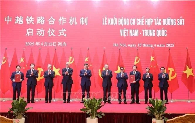 越中铁路合作机制启动仪式。（图片来源：越通社）