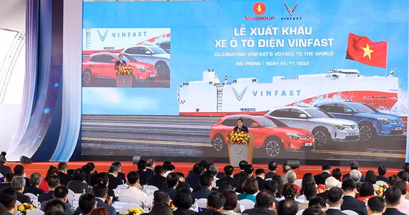 范明正总理在启动仪式上发表讲话。