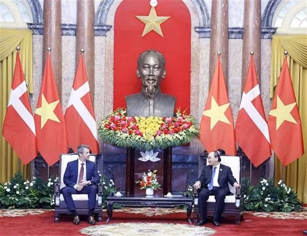 越南国家主席阮春福会见丹麦王储弗雷德里克。