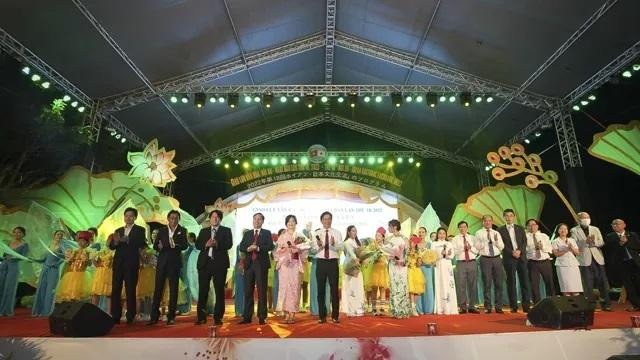 第18届会安-日本文化交流活动开幕式。