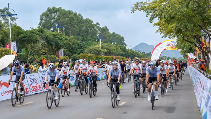 2024环广西世巡赛增设公众骑行项目。
