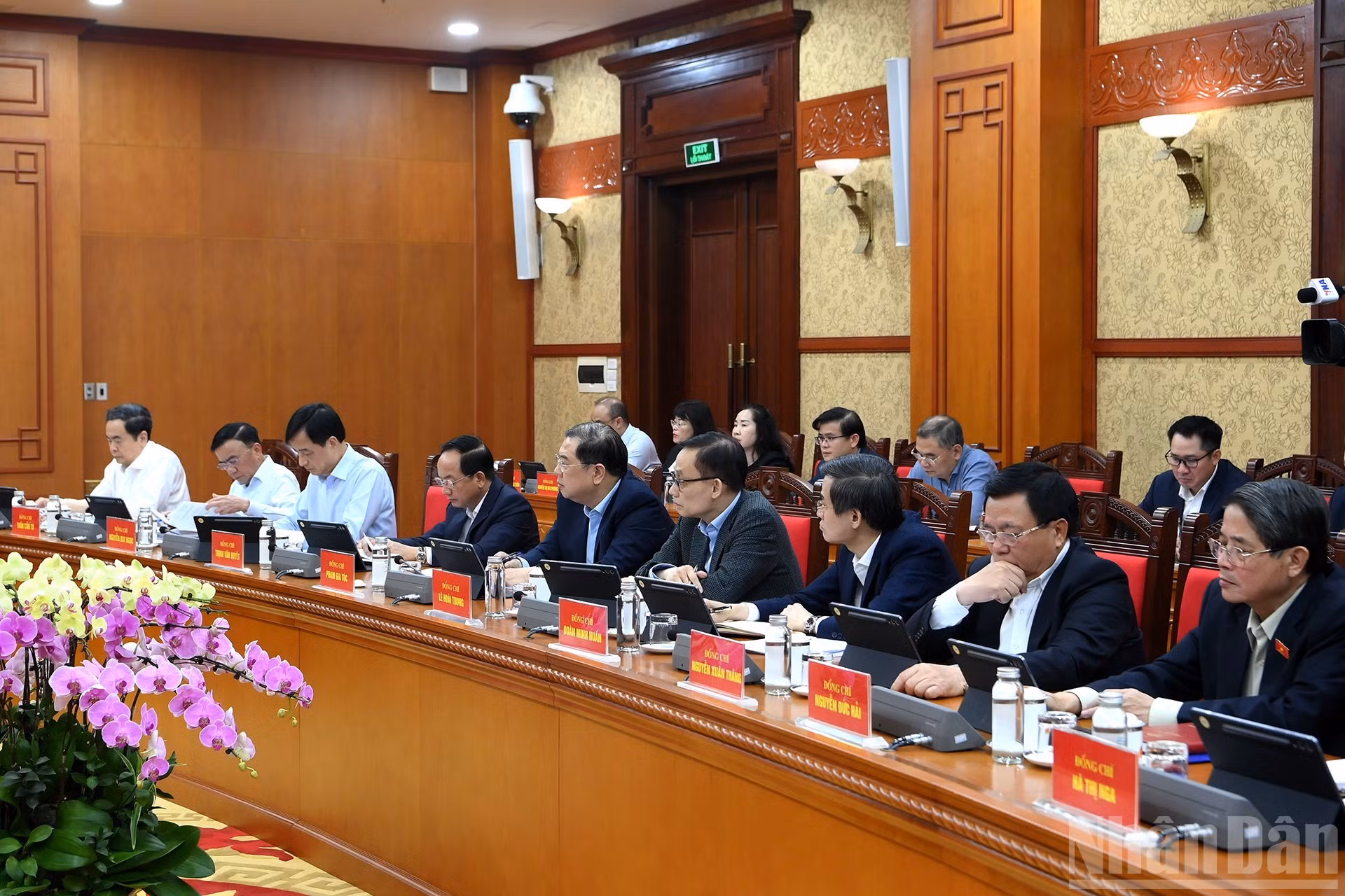 与会代表。