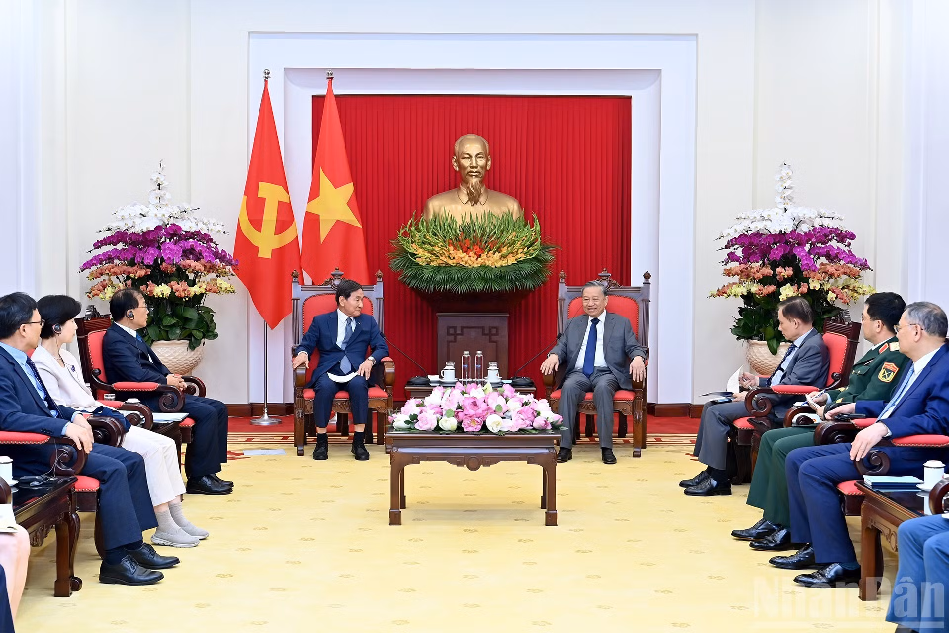 会见场景。