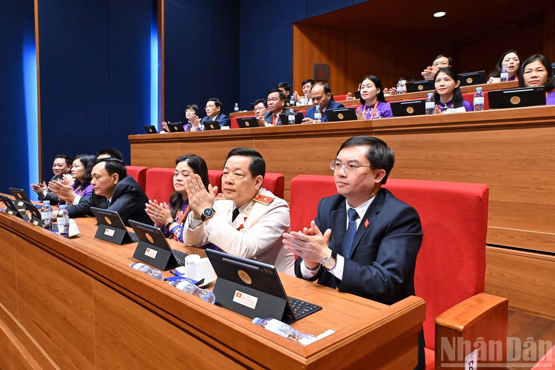 太原省党部代表团。