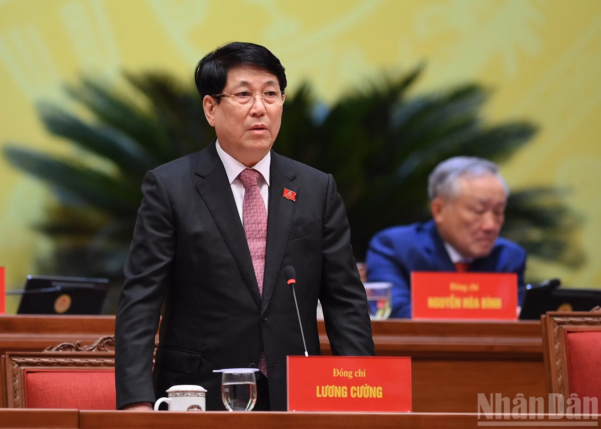 国家主席梁强主持会议。