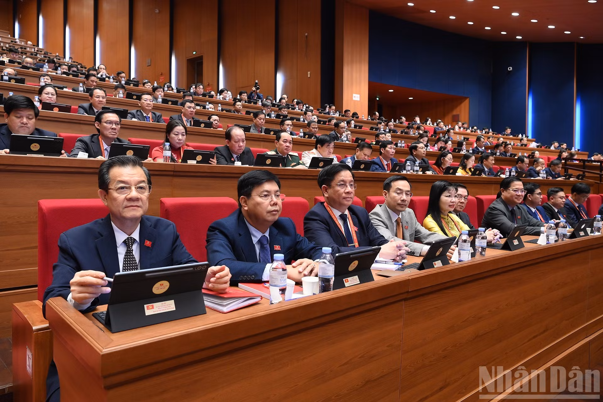 安江省党部代表团。