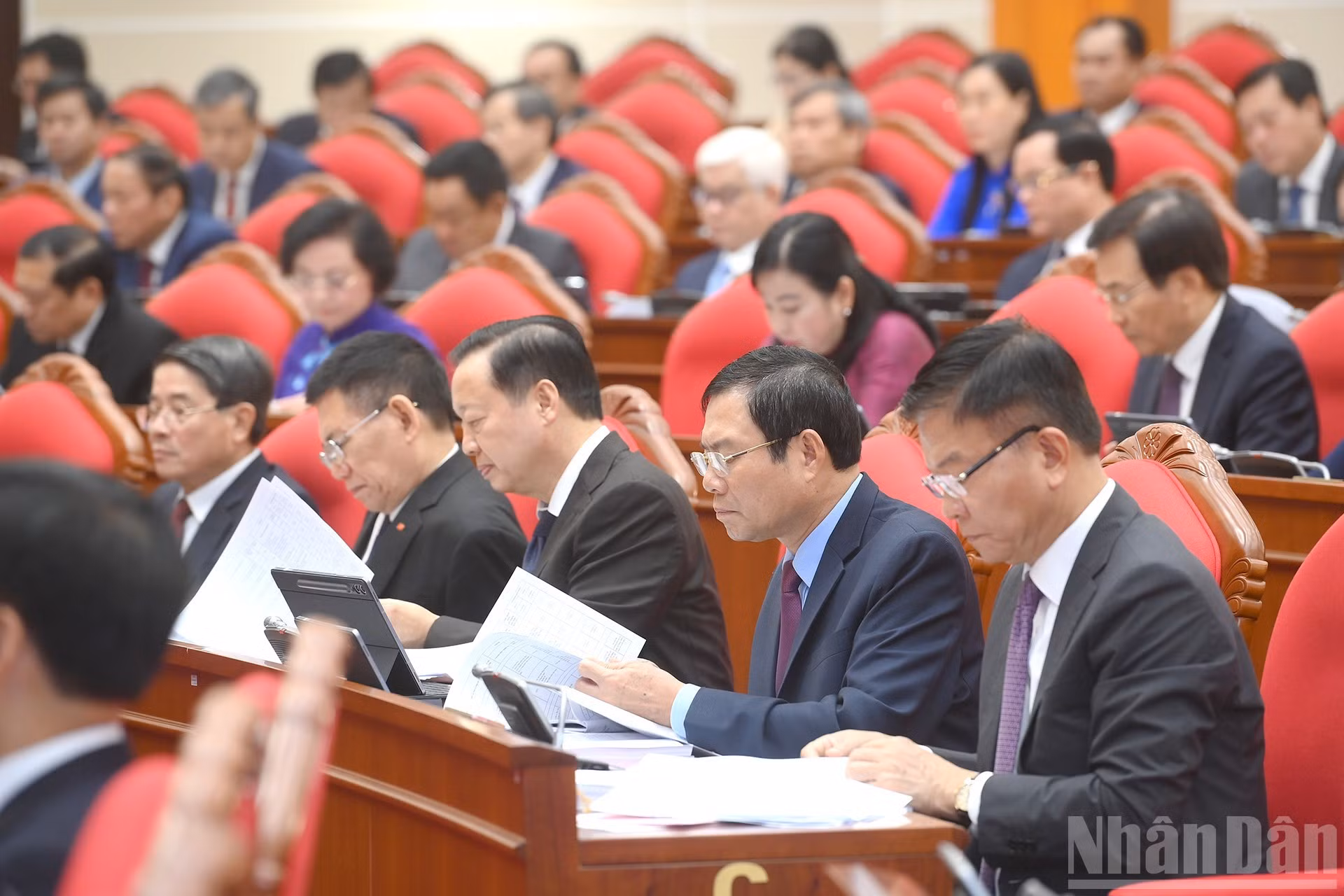与会代表。