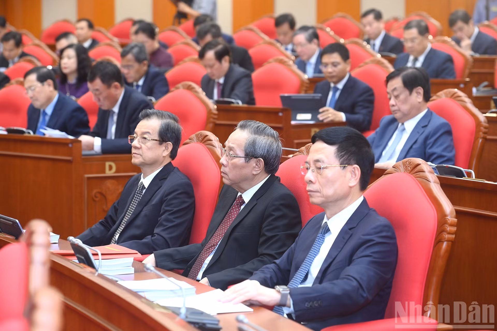 与会代表。