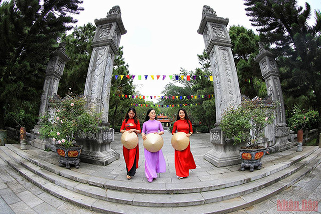 全国妇女响应2022年越南奥黛周(组图) ảnh 9 全国妇女响应2022年越南奥黛周(组图) ảnh 9