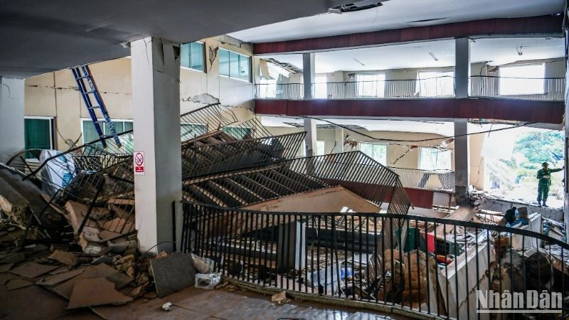 缅甸首都内比都一栋建筑物在地震中受损。图片来源：成达 摄