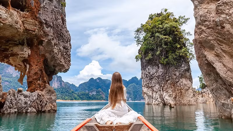 这是俄罗斯旅行社Margput为推广越南旅游而发布的宣传图片