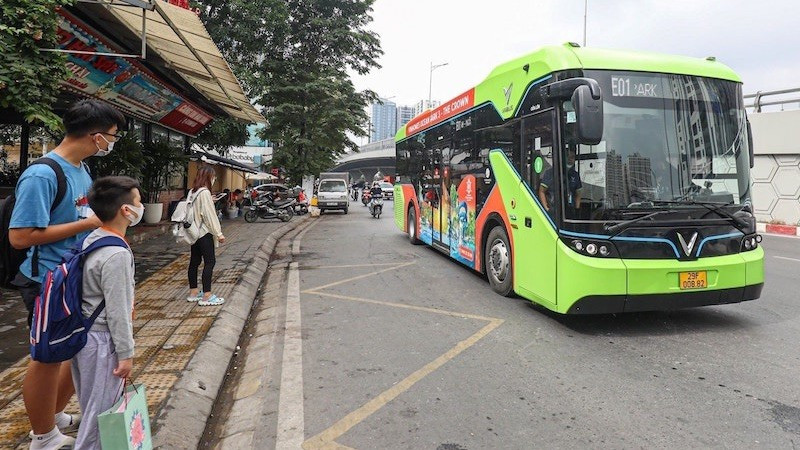 图为Vinbus 电动公交车 