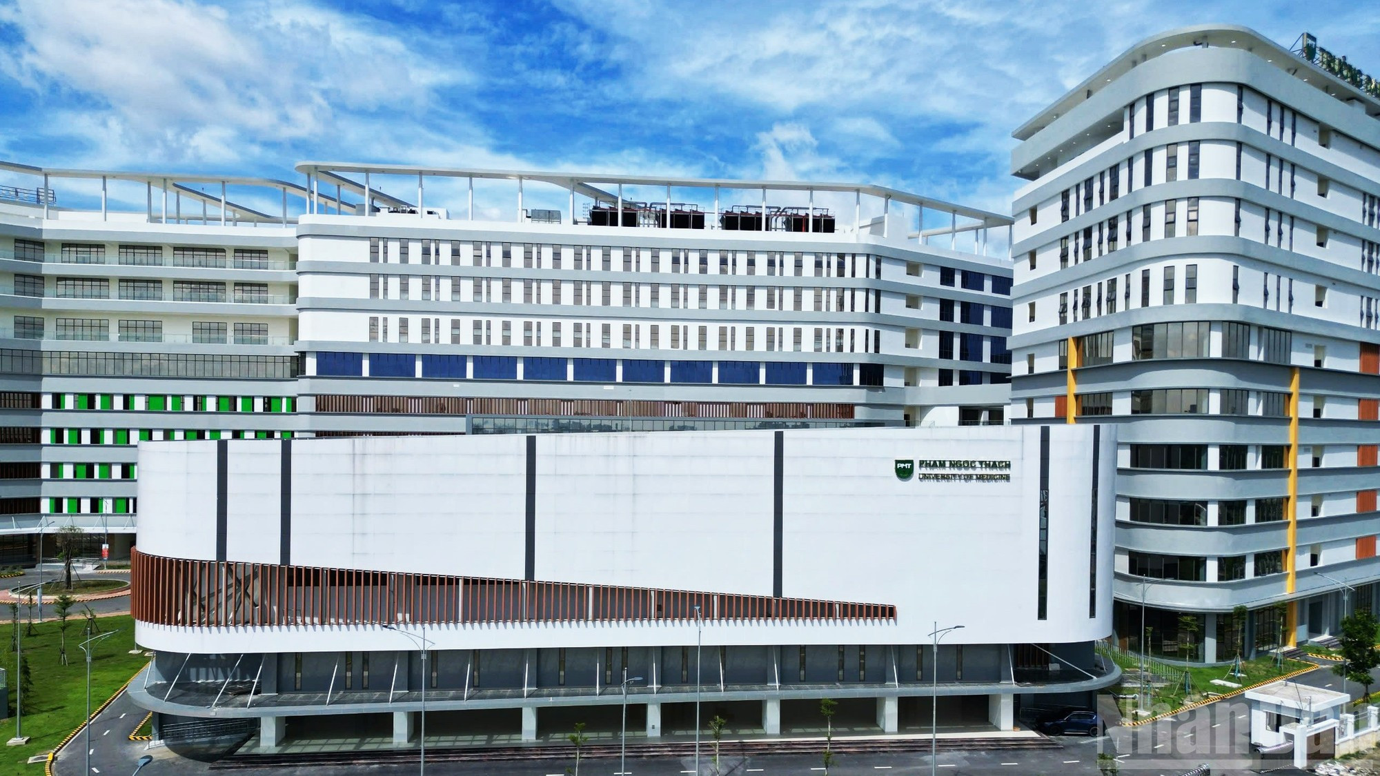 根据最新规划,胡志明市将发展市中心的医疗园区、新坚医疗园区、守德市医疗园区等三个专科医疗园区。 anh-4.jpg