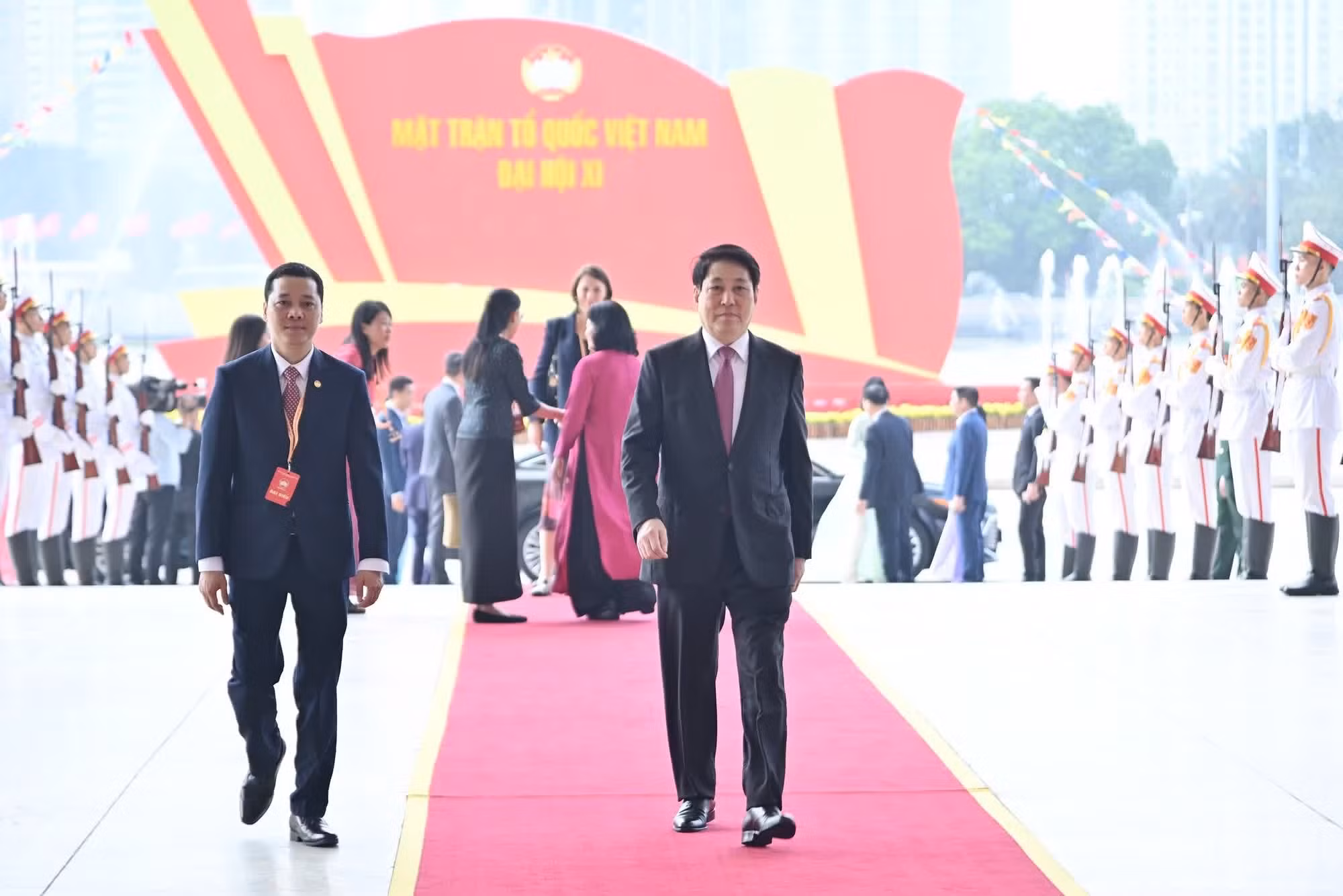 原国家主席梁强出席大会。