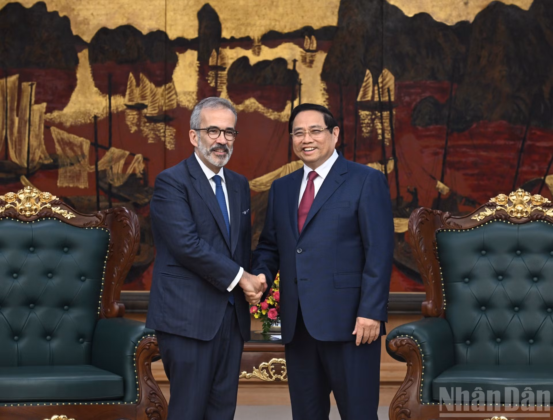 范明正总理会见葡萄牙国务部长兼外交部长保罗·兰热尔。