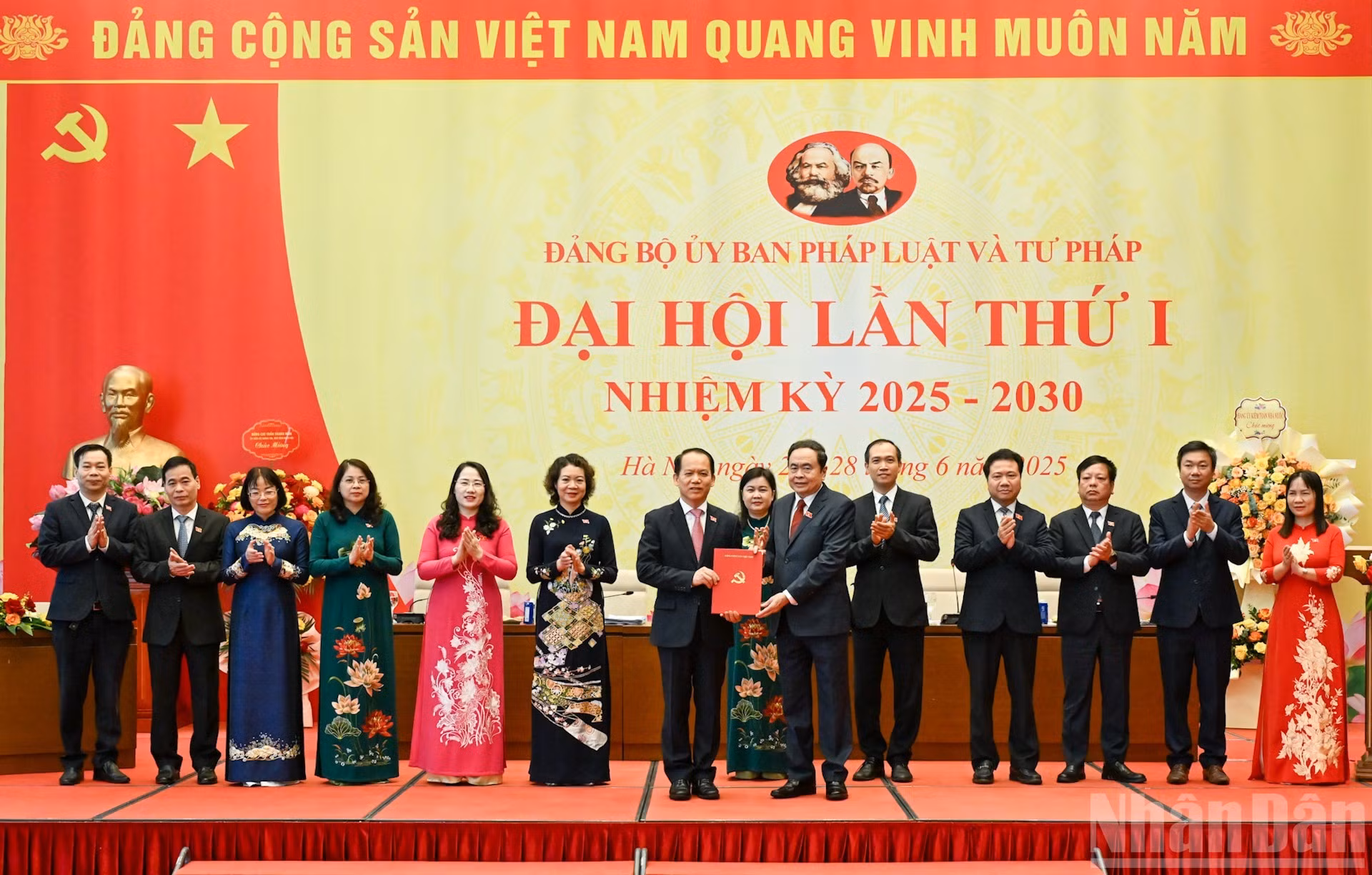 anh-10-7569.jpg