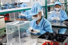 出口的电子元器件生产链。