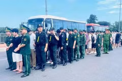 向中国职能部门移交33名违反越南法律的中国公民。