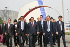 范明正总理出席越南国家航天中心工程落成仪式暨“2026年越日航天论坛：携手迈向新时代”开幕式。