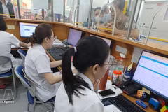 附图。