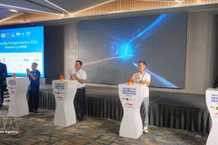 赛季启动仪式。