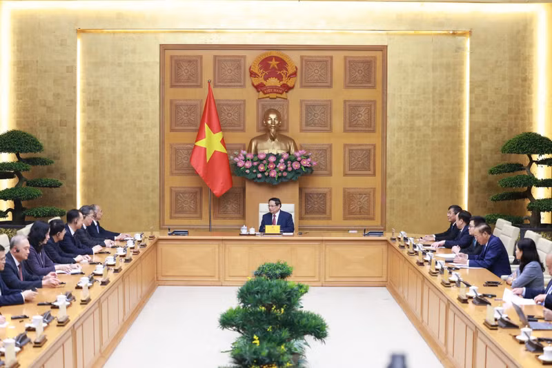 越南政府总理范明正会见中国山东省委书记林武。