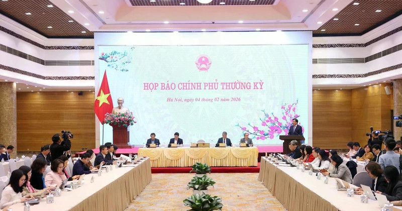 2026年1月份政府例行记者会场景。