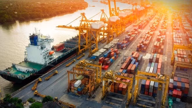 2025年第二季度越南实际GDP同比增长7.96%，远高于彭博社预测的6.85%以及UOB原本预测的6.1%。