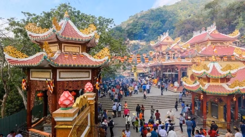 黑婆山庙会。（图片来源：越通社）