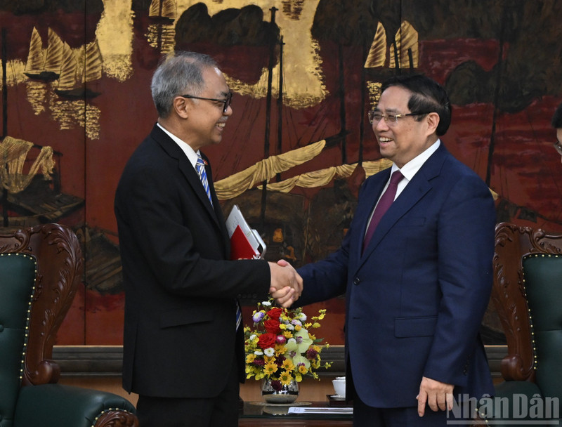 范明正总理会见印度尼西亚驻越大使。（陈海 摄）