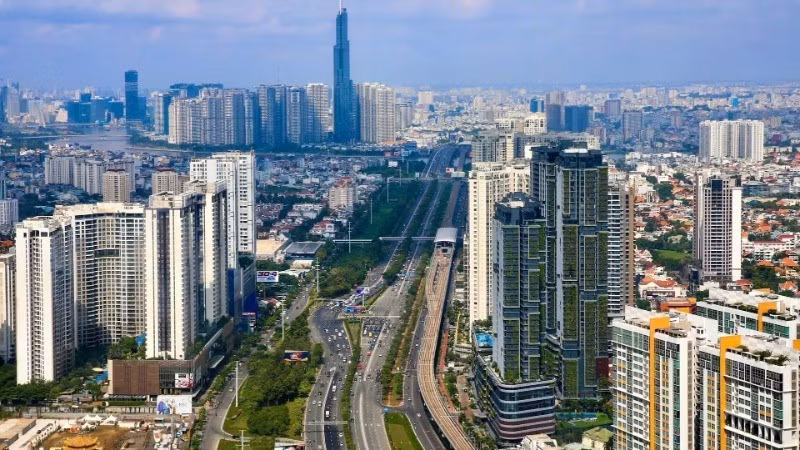 两级地方政府机构的运行，旨在构建一个长期可持续的新发展空间模式。（黄朝 社）