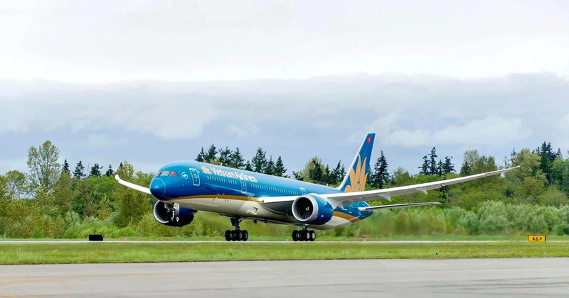 飞机于2026年1月26日1时39分安全降落在新山一机场。