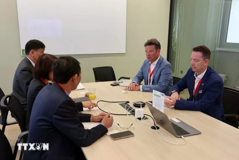 座谈会期间举行的双边贸易促进活动。