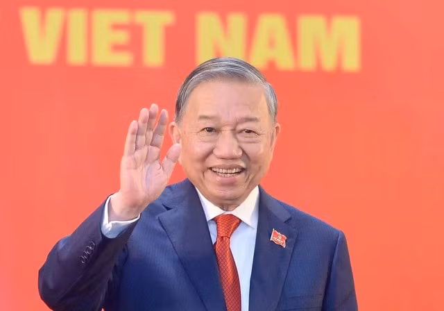老挝、中国和柬埔寨领导人致电祝贺苏林同志当选越共中央总书记。