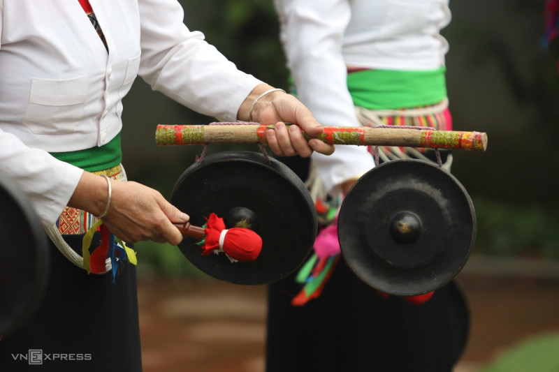 越南首次将芒族特色文化引入雄王庙节会。（图片来源：越南快讯）